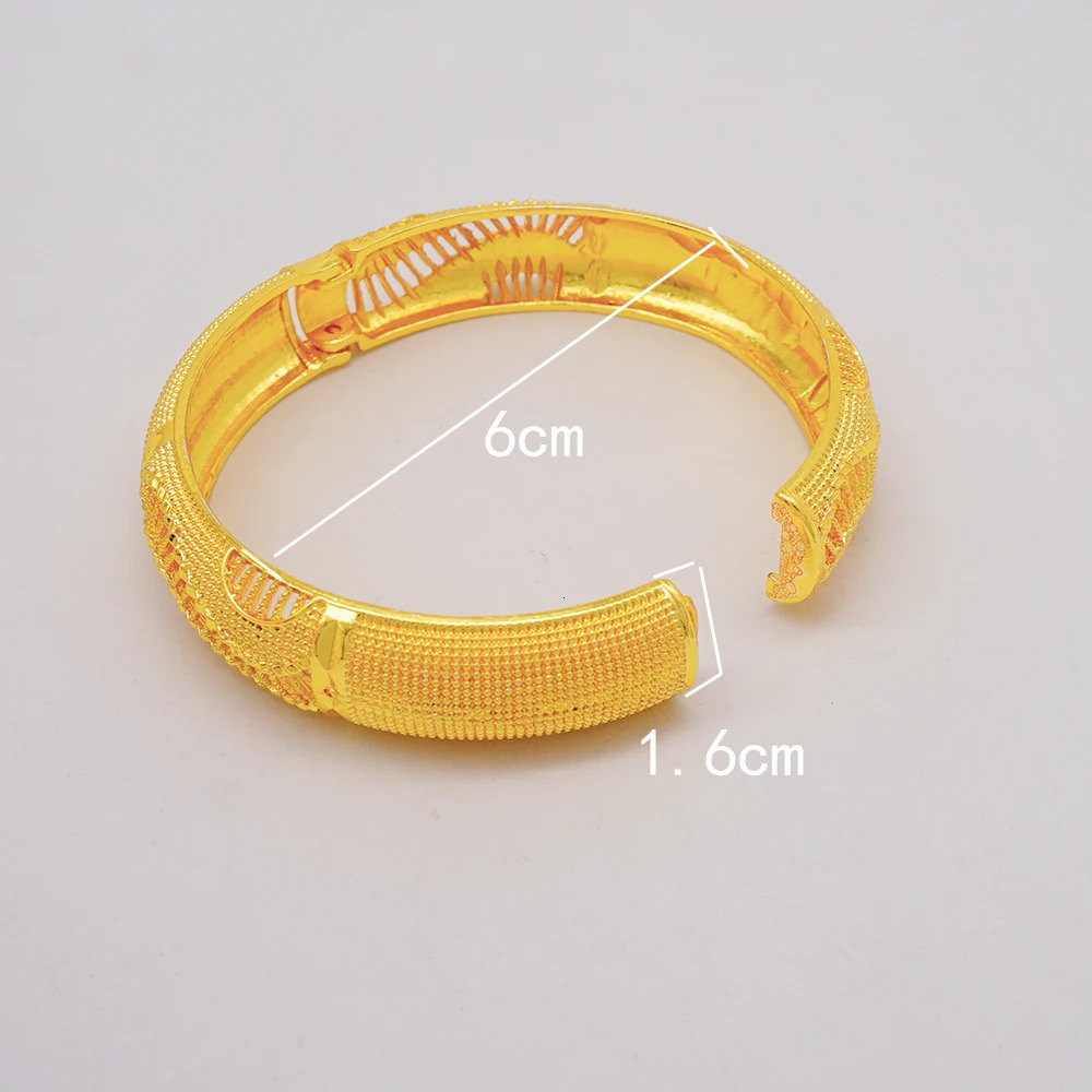y Dubai Gold Color Bangles African Bracelet For Women Charm Wedding Bracelets Arabic Hand Jewelry Hawaiian 250517