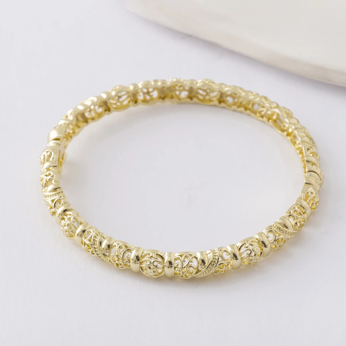LUIZADA Vintage Indian WomenS Bracelet African Wedding y Gold Plated Bride Exquisite Lucky Bangle Jewelry 250517