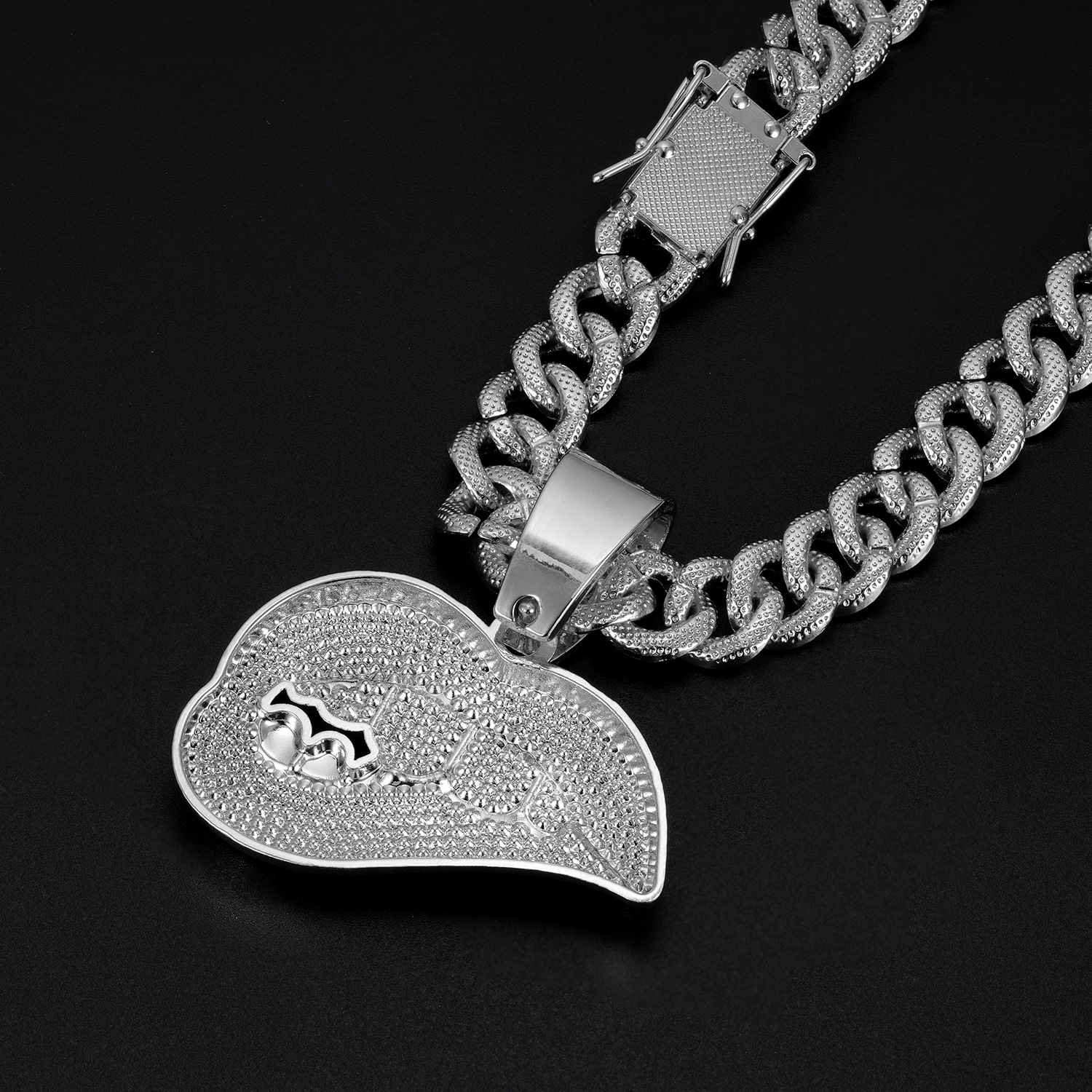 High-Quality Unique Design Cuban Link Necklace with Polished Finish
