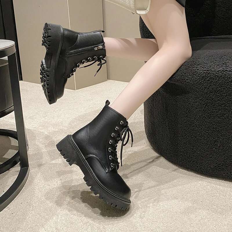 Women's 2024 Autumn/Winter New British Style Plush Fashion Thick Bottom Motorcycle Lace Comfort Zipper Snow Boots