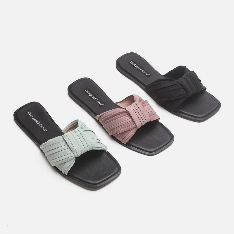 2025 New Summer K Fashion Beach Vacation Square Toe One-Strap for Women Outdoor Pleated Flat Sandals