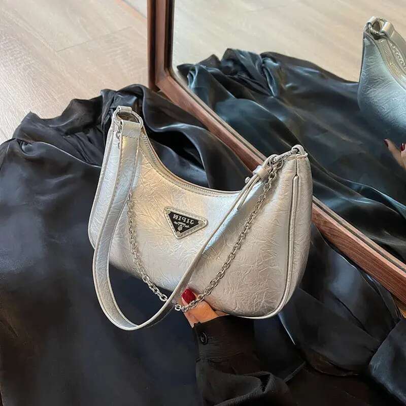 Free shipping 2025 new designer Shoulder Bags For womans ladies flap fashion chain Underarm bag handbag crossbody Bag
