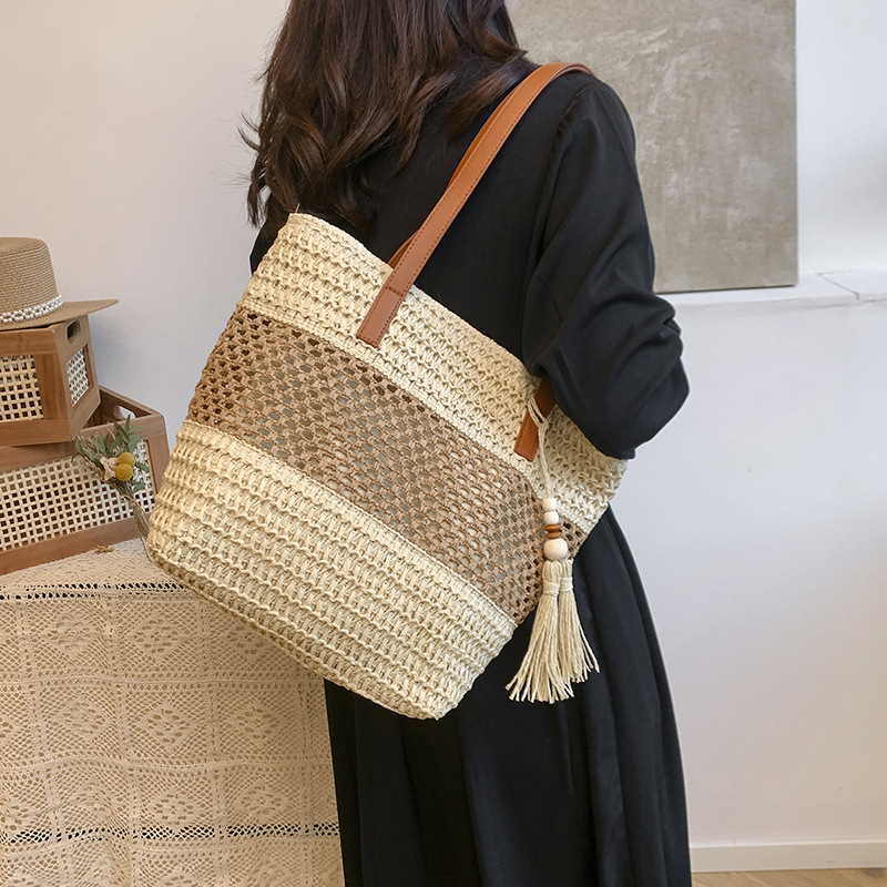 Luxury Brand Designer Bag New Fashion Beach Handheld Single Shoulder Straw Woven Tote Personalized Backpack Simple Women's Bag