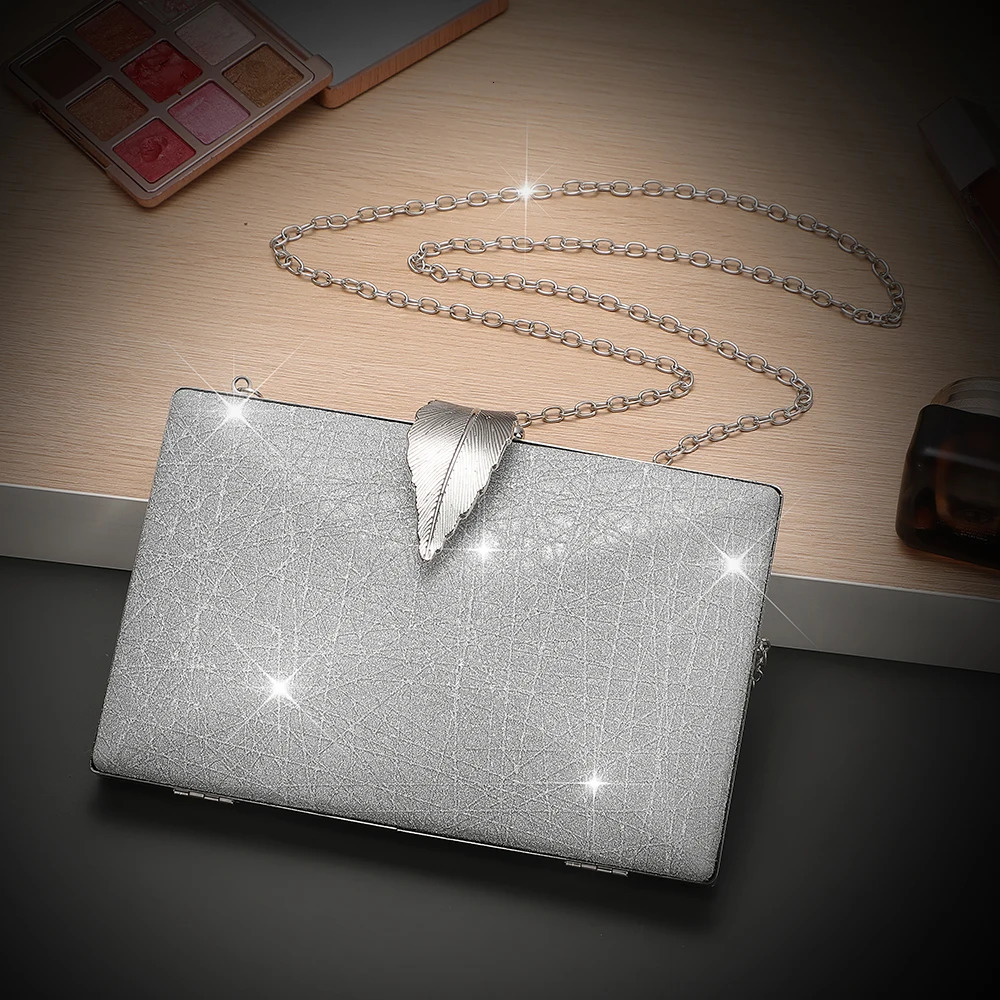 Fashion Vintage Metal Leaf Lock Hand Bag Party Gift Clutch Bag Ladies Wedding One Shoulder Silk Evening Bags 250526