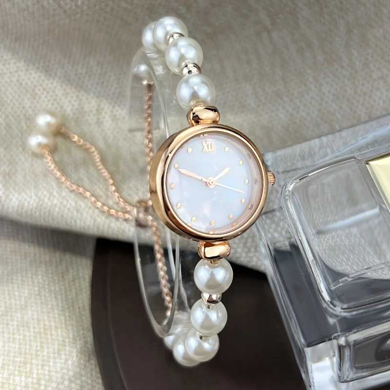 1pc Elegant Adjustable Pull-Out Alloy Strap with Imitation Pearl Comfortable Round Alloy Case Quartz Wrist Watch for Women XJ250527