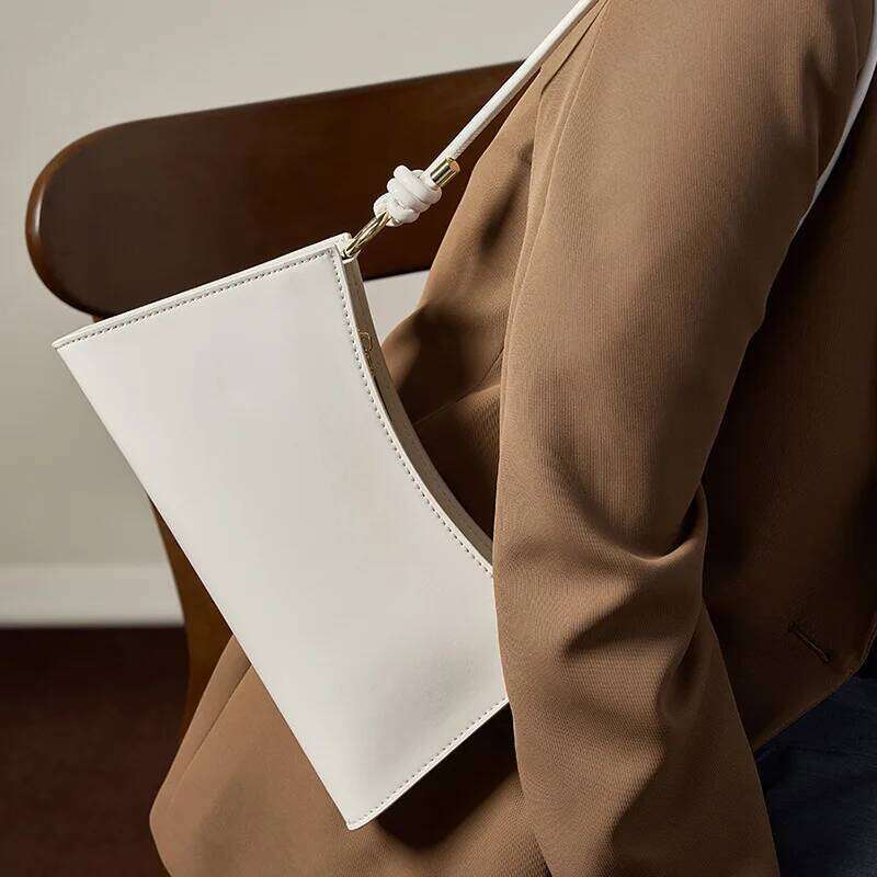 2024 Armpit Baguette Women's Leather Shoulder Bags New Light Crossbody Bag