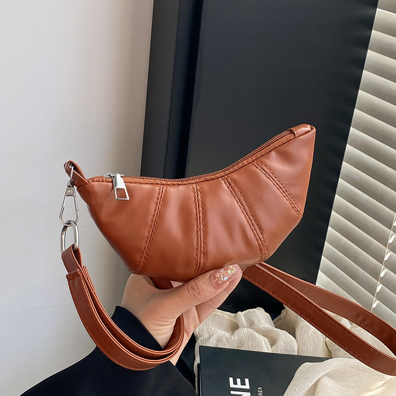 Original croissant fashion women s new niche crossover dumpling bag designer fashion large capacity women s shoulder bag crossbody bag