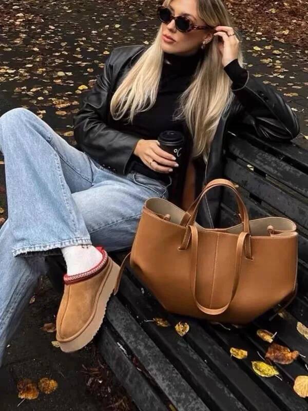 French wings Polin tote retro European and American niche bucket type hand-held armpit large bag