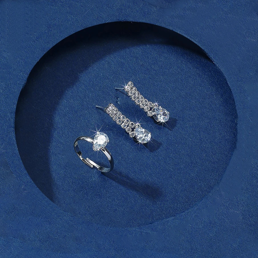 5pcs/set Gorgeous Copper Base Inlaid Sparkling Zircon Jewelry Set for Women Bridal Wedding Wear Sacrificial Festival Gift 250526