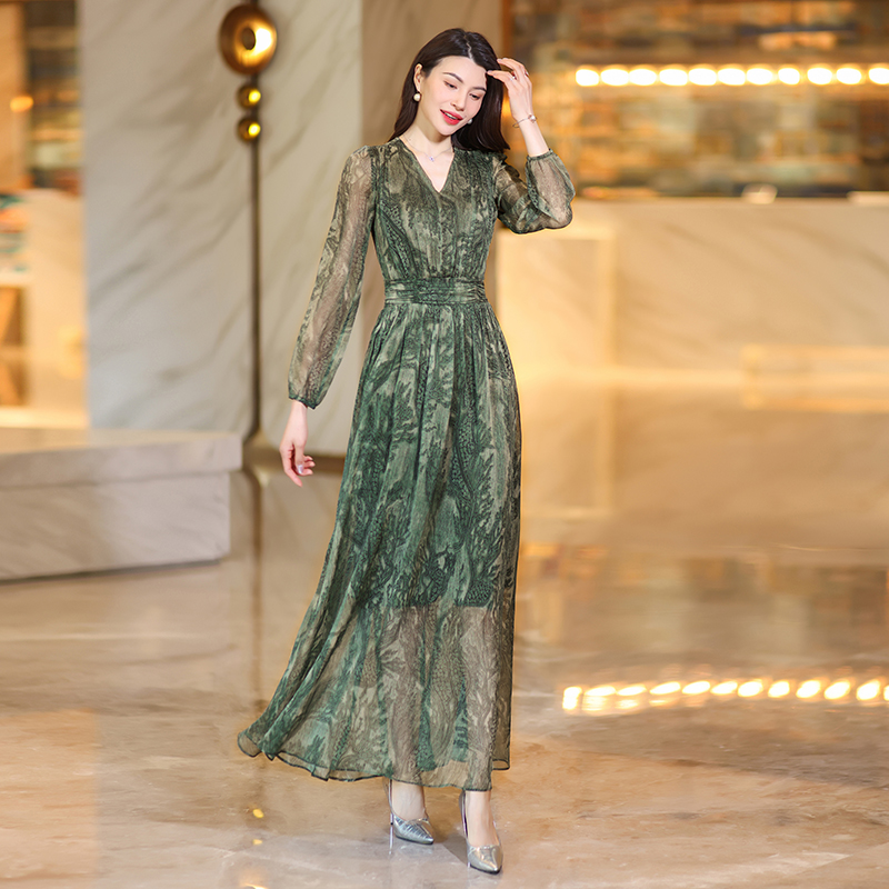 Sophisticated Women's Long Sleeveless Floral Print Gown With High Rise Detailing For Casual Events