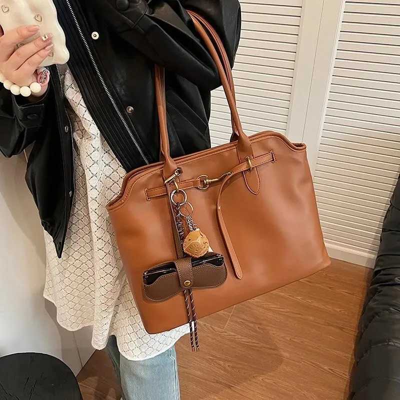 Big PU Leather Shoulder Bags For Women Korean Fashion Luxury Retro Large Capacity Underarm Bag 2025 New Trend Handbags Y250528