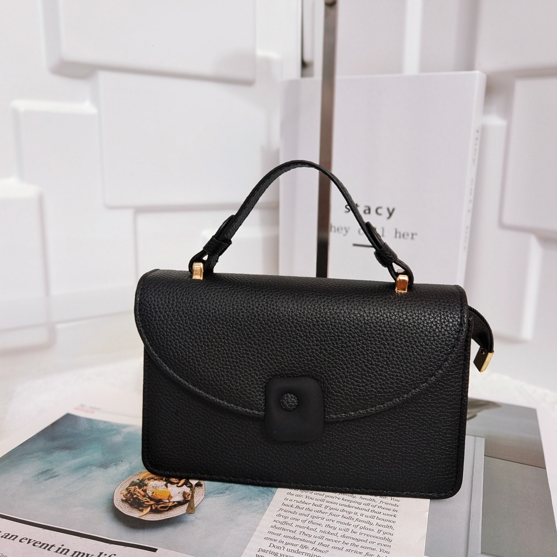 High quality brand high-quality new style free designer bag simple retro style fashionable handbag single shoulder crossbody bag brand new free design