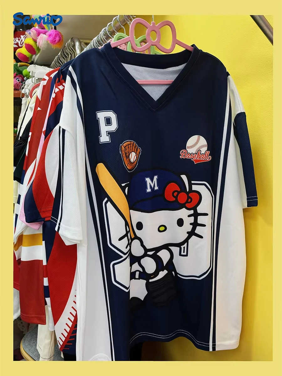Sanrio (DOMIO) Men T-shirt Sanrio Hello Kitty Sportswear T-shirt Loose Casual Fashion T-shirt Kid Short Sleeve T-shirt Men Clothing T-shirtw250528ee