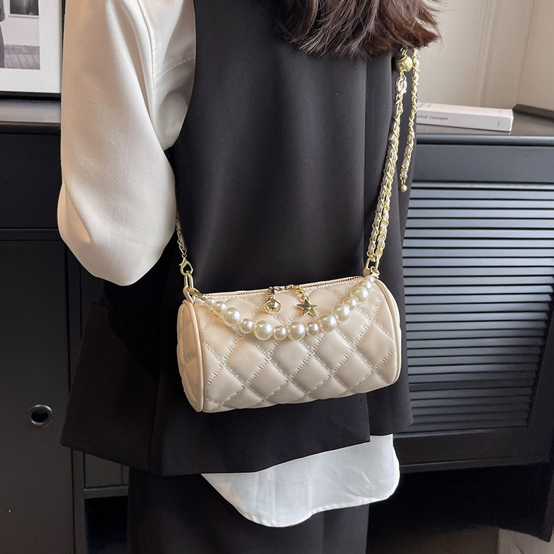 2025 New Summer Single Shoulder Women's New Small Fragrance Pearl Handbag Simple Chain Designer Fashion Crossbody Bag