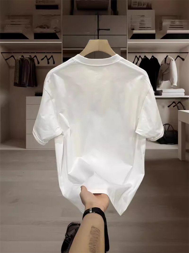 Free shipping designer T-shirt 2025 new fashion casual high-end texture painted print round neck short sleeved mens womens