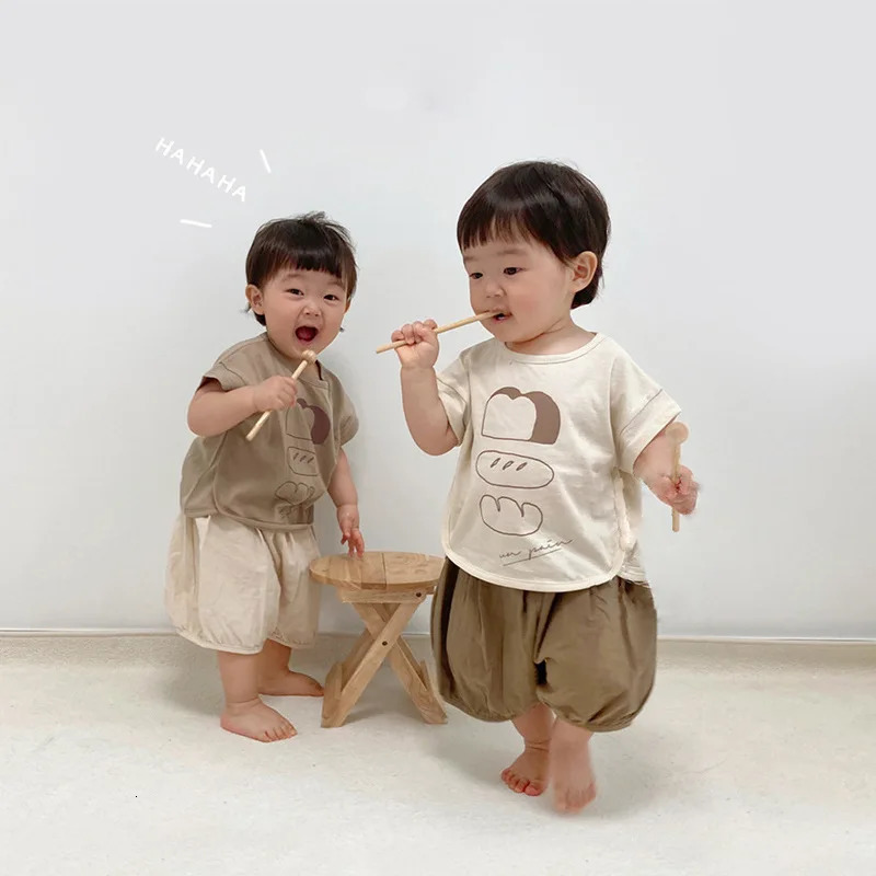 Summer Thin Shortsleeved Tshirt Tops for Boys and Girls Loose Shorts Infants Young Children Childrens Clothing Set 250528