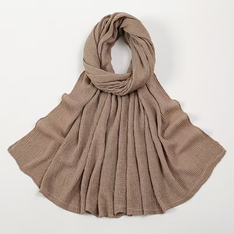T822 Hot sale fashion polyester silver silk corn grid pleated scarf ladies headscarf