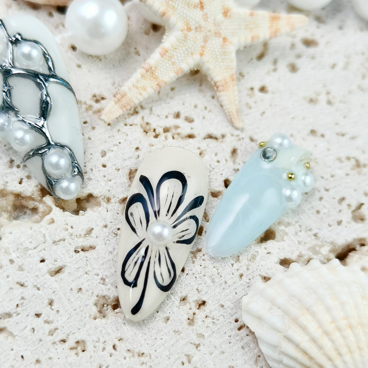 10pcs Ocean series Handmade Press-on nails Medium Almond Nails Bundle 3D Hand drawn Shell Pearl Finished nail stickers Free storage box jelly glue and