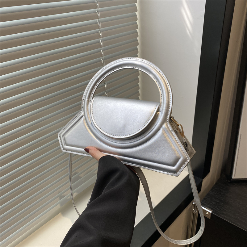 Top Brand High Quality New Style Fashion Ring Handbag Small Square Bag 2024 New Shoulder Crossbody Bag Commuter Women's Bag Trend New Free Delive