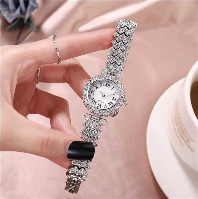 2PCS/Set Womens Watch Fashion Rhinestone Roma Dial Quartz Watches Stainless Steel Band Wrist Watch Bracelet Set XJ250527