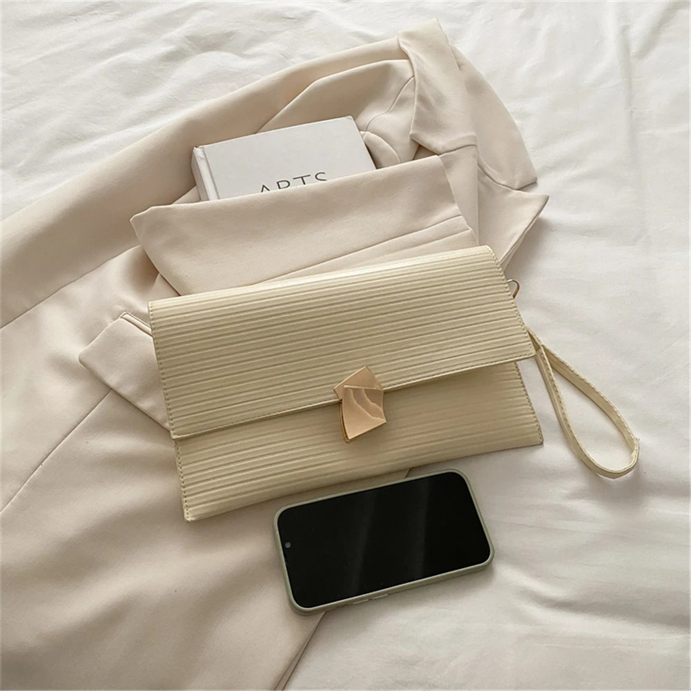 Wristlet Purse Cute Envelope Clutch Bag Summer Clutch Wallet PU Leather Makeup Pouch Fashion Phone Pocket for Women 250526