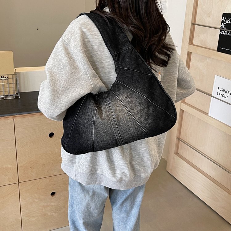 Luxury Brand Designer Bag Single Shoulder Bag Zipper Stitching Underarm Bag Denim Patchwork Trendy Dumpling Bag New Fashionable Handbag