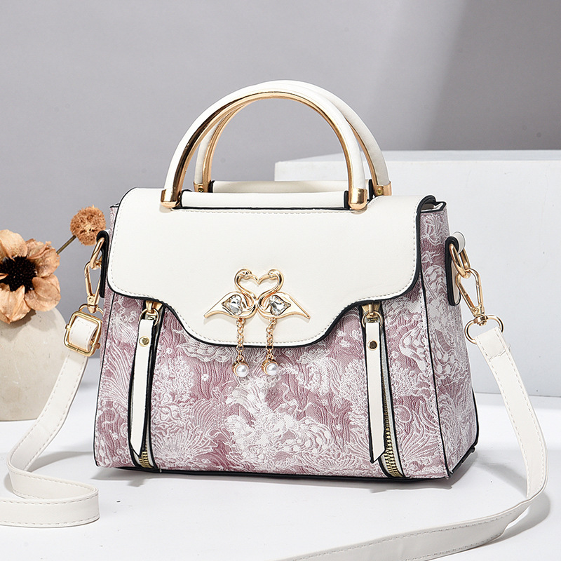 Top brand high-quality new free designer bag, high-value light luxury handbag, foreign trade French style bag, lightweight single shoulder new free de