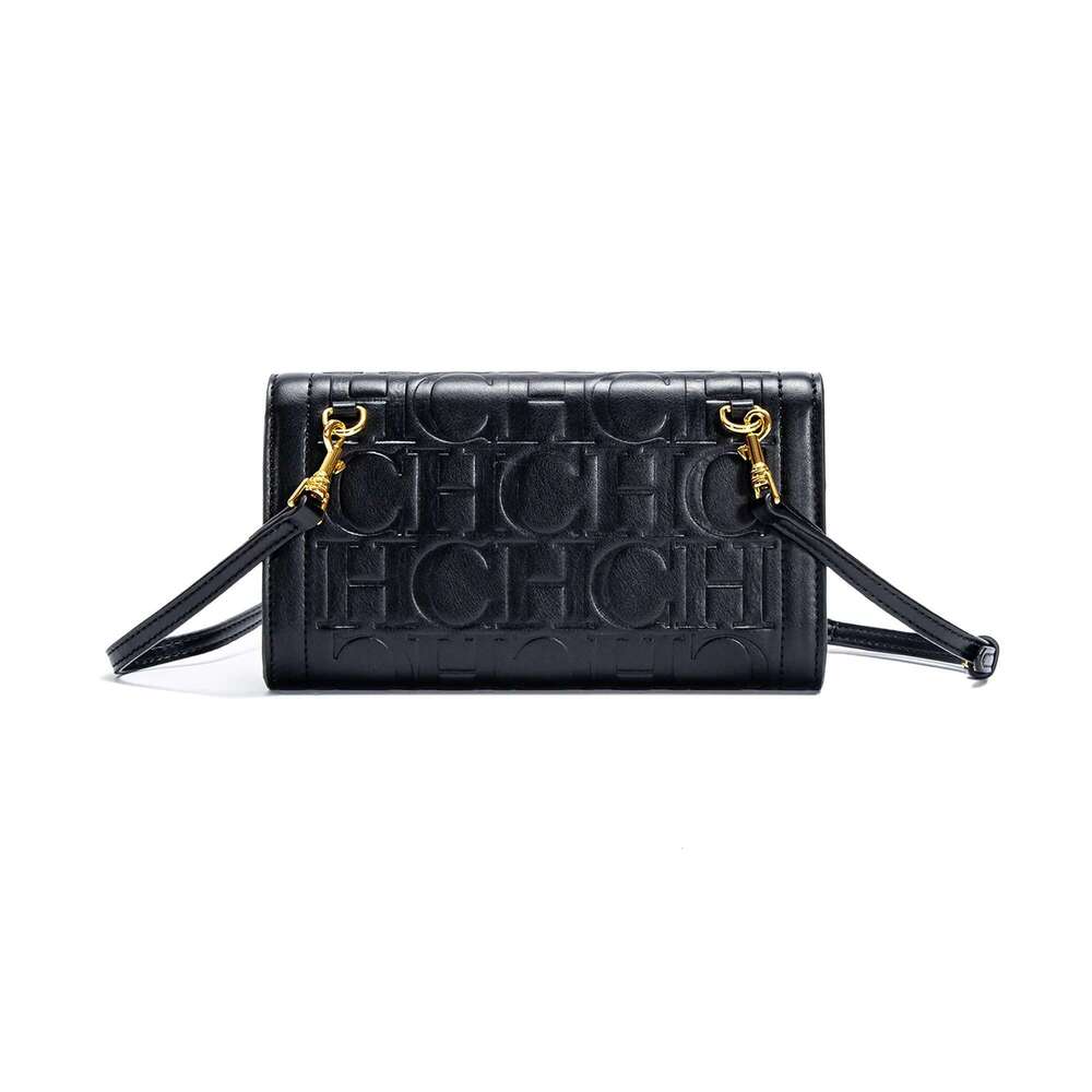 Elegant Simple Pure Colour Design 2024 New Ladies Shoulder Bag Letters Printing Lock Clasp Accessories Compact Versatile