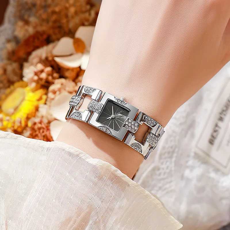 Fashion Women Watch Ladies Luxury Diamond Square Dial Quartz Watches Reloj Mujer Girls Clock GiftWithout Box XJ250527