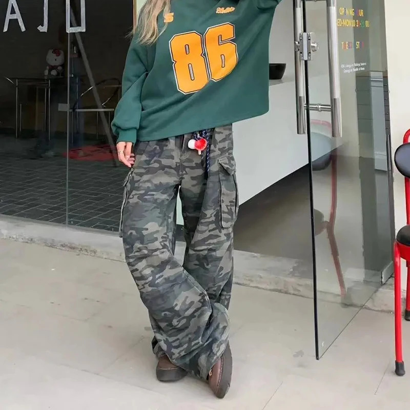 Women Y2K Camouflage Cargo Jeans Vintage High Waist Hip Hop Wide Leg Pants Female Street Wear Baggy Straight Denim Trouser 250526