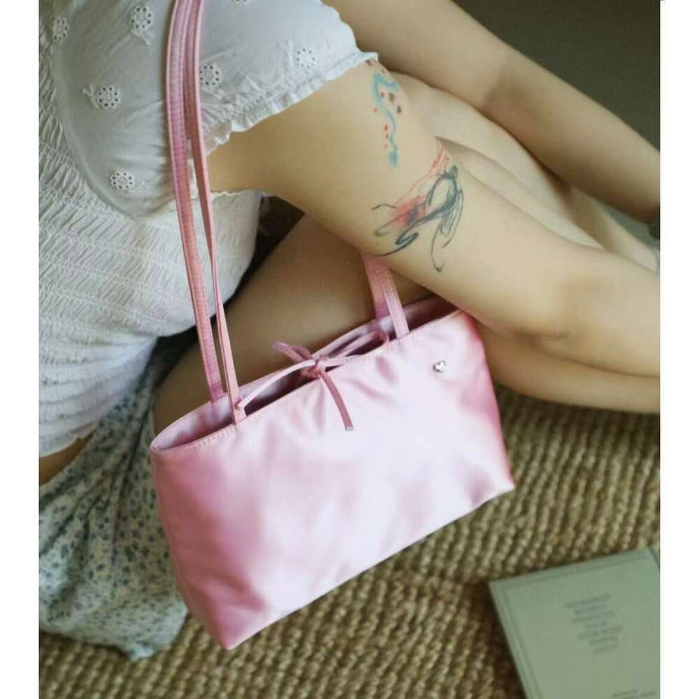 Jennie Style Ballet Wind French Simple Velvet Satin Feel Handbag Small Square Shoulder Underarm Bag
