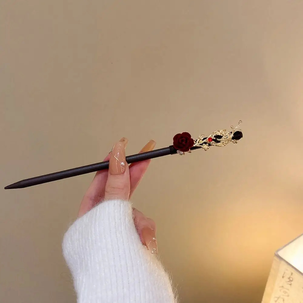 Fashion Retro Red Hair Stick Vintage Ancient Style Chinese Hairpin Headwear Handmade Multipurpose Rose Fringe 250519