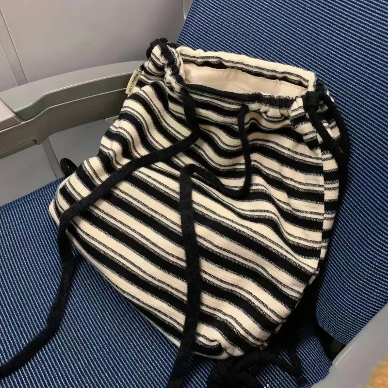 Maillard Idle Sle Stripe Fashion Canvas Backpack Spring and Summer Knitted Schoolbag Large Capacity Backpack 250527