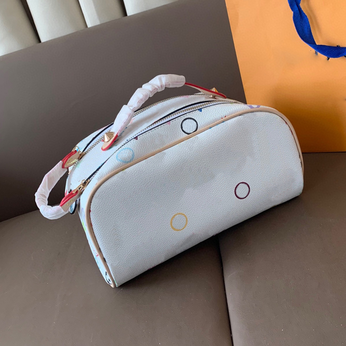 25SS POCHETTE Cosmetic Cases Women Leather Luxurys Designers Bags Totes Handbag Wallets Messenger Purse Card Holder pouch Travel outdoors 27cm