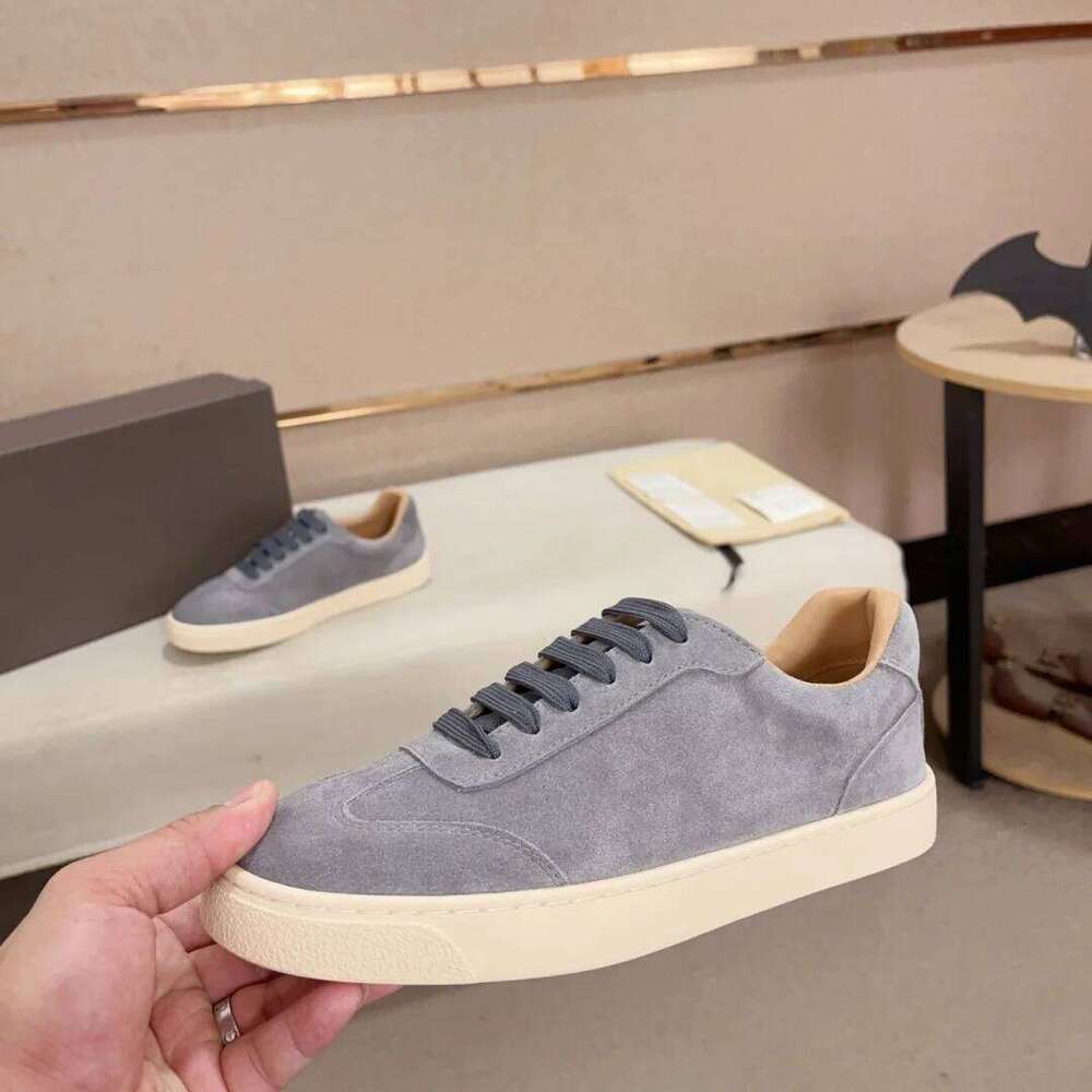 New Multicolour Suede Leather Casual Lace-Up Sneakers For Men Runway Single Autumn leisure Trainers Flat Walk Shoes