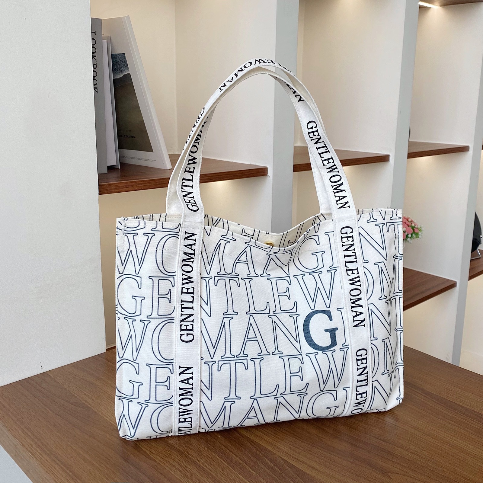 Luxury Brand Designer Bag Korean Version Letter Tote With Large Capacity, Simple And Durable Canvas Shoulder Handbag, Shopping Bag, White-Collar Commu