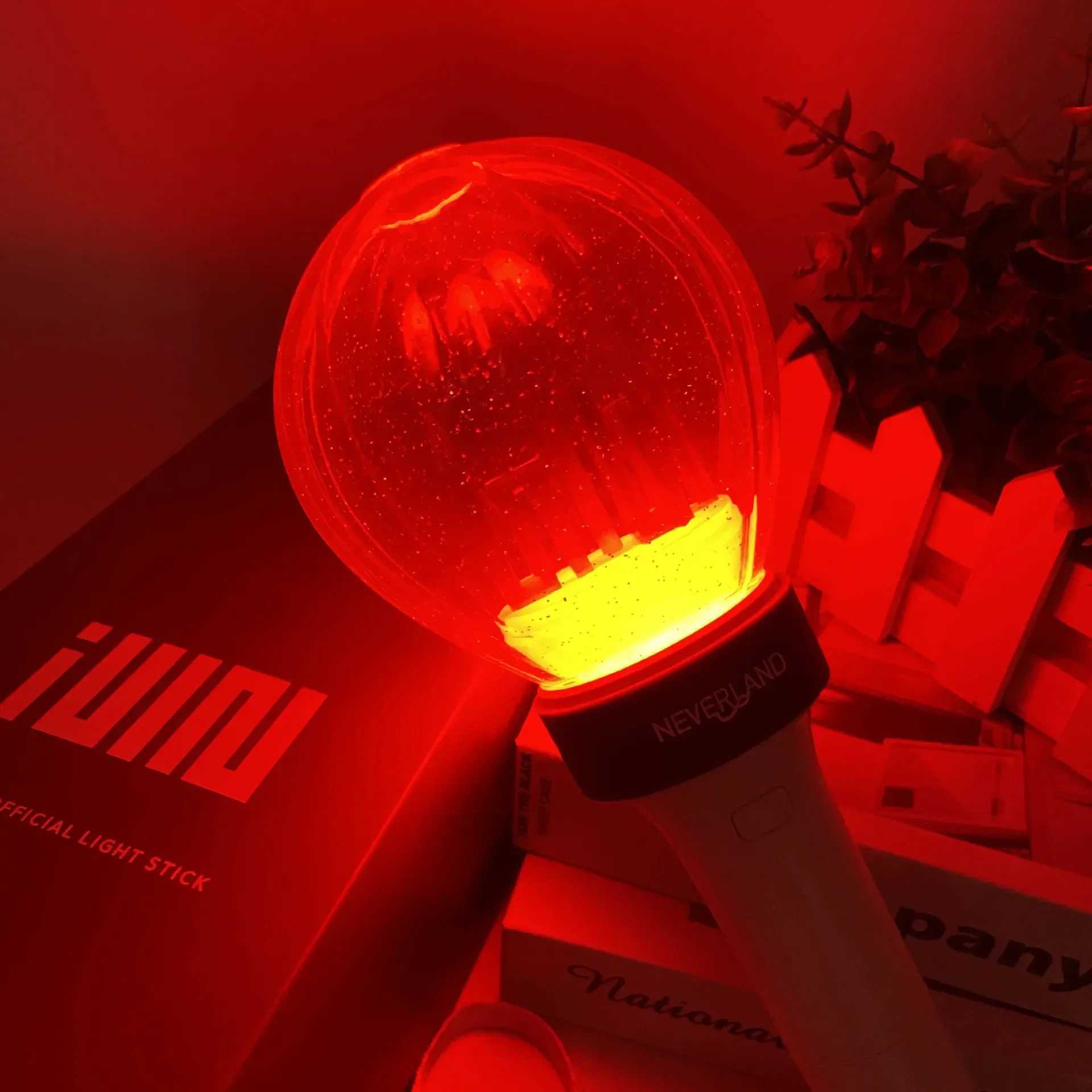 Kpop (G)I-DLE Lightstick Castle Hand Lamp Gidle Concert Card Hiphop Party Light Stick Flash Fluorescent Fans Toys Gift W250528
