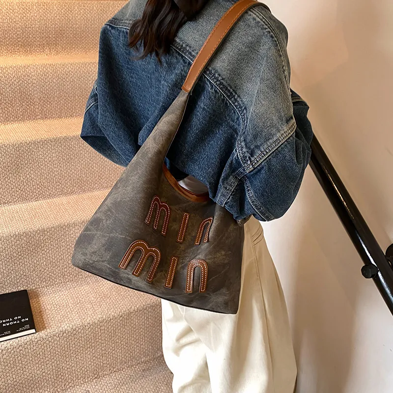 Shoulder Bag Crossbody se Designer New retro capacity women's new personality fashion single shoulder crossbody Tote bag 2025 Free shipping