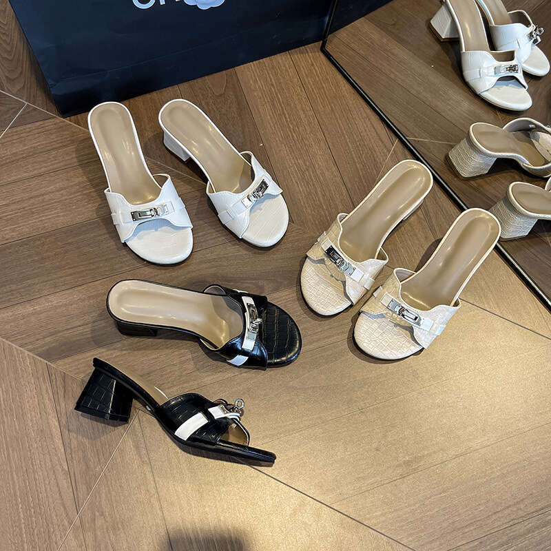 2025 Small Gold Buckle Crocodile Pattern Korean Style One-Word High Heel Slippers Women Summer Soft Sole Beach Mid-Heel Sandals for Outdoor Wear