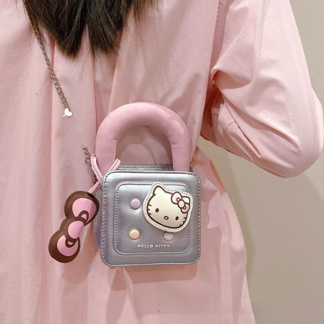 Free Shipping Designer Bag Women's 2025 New Summer Fashion Cute Biscuit Small Square Bag Versatile Cross Shoulder