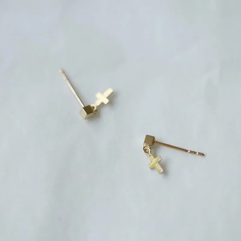 925 Sterling Silver Plated 14K Gold Mini Cross Stud Earrings for Women Korea Temperament Versatile Jewelry 250527