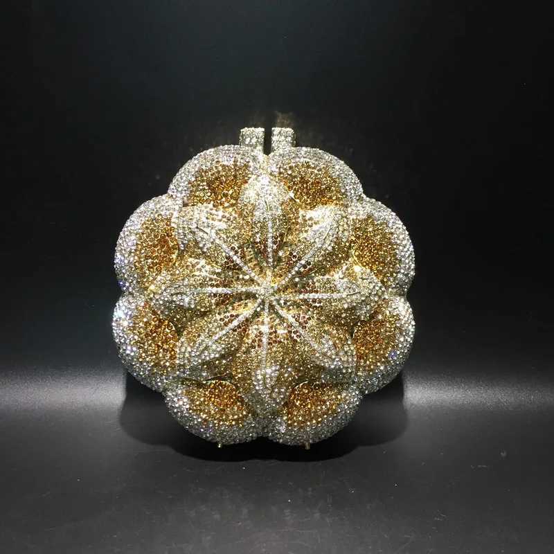 Celebrity High Luxury Handmade Diamond Embedding Exquisite 3D Flower Bag Elegant Banquet Wedding Party Rose Bag M250528