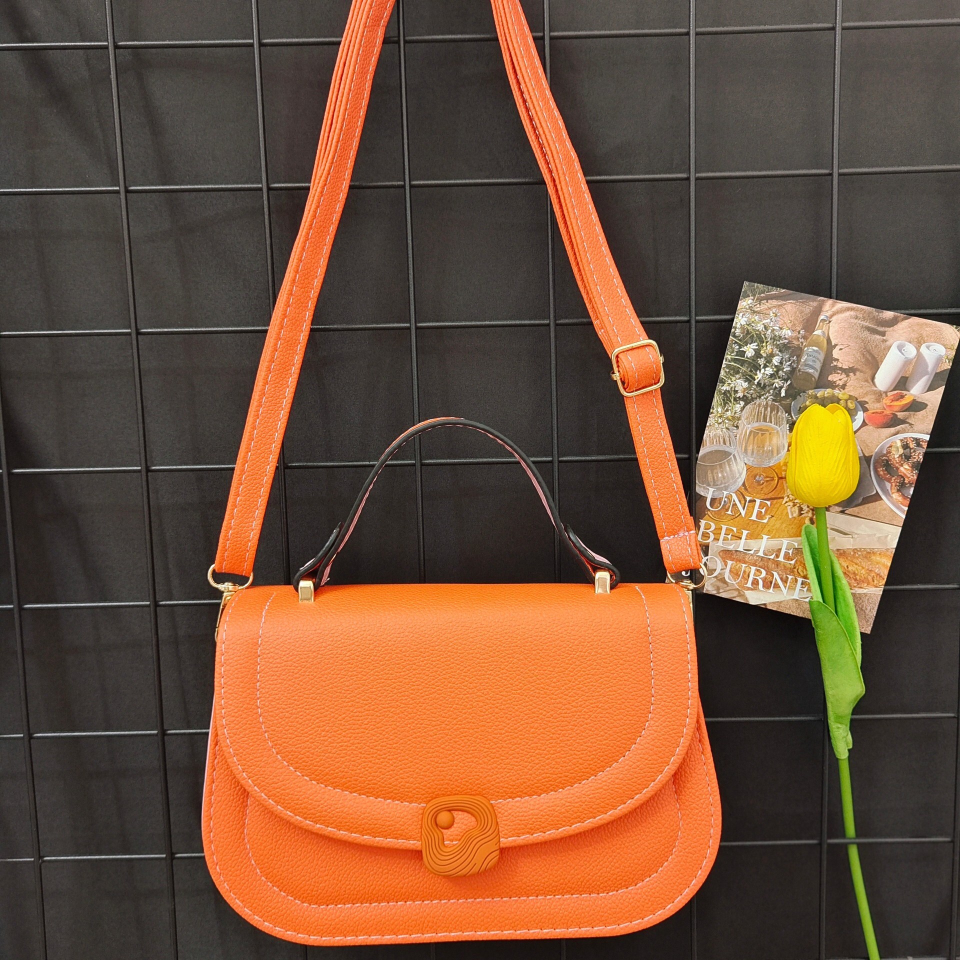 High quality brand, high-quality new style, free designer bag, two tone charming fashion handbag, single shoulder crossbody bag, brand new free design