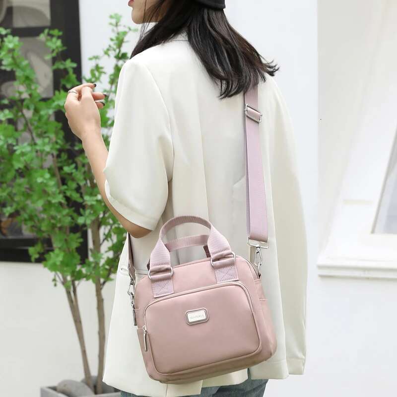 Fashion 3 Layers Women Shoulder High Quality Durable Nylon Mommy Handbag Pretty Style Multi-Pockets Female Shopping Bag