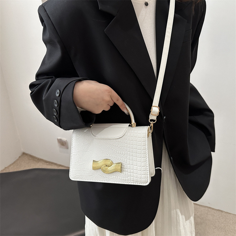 Top quality Brand High Quality New Style Style Handbag 2025 Spring New Versatile Shoulder Crossbody Small Square Bag Stylish Women New Free Delivery D