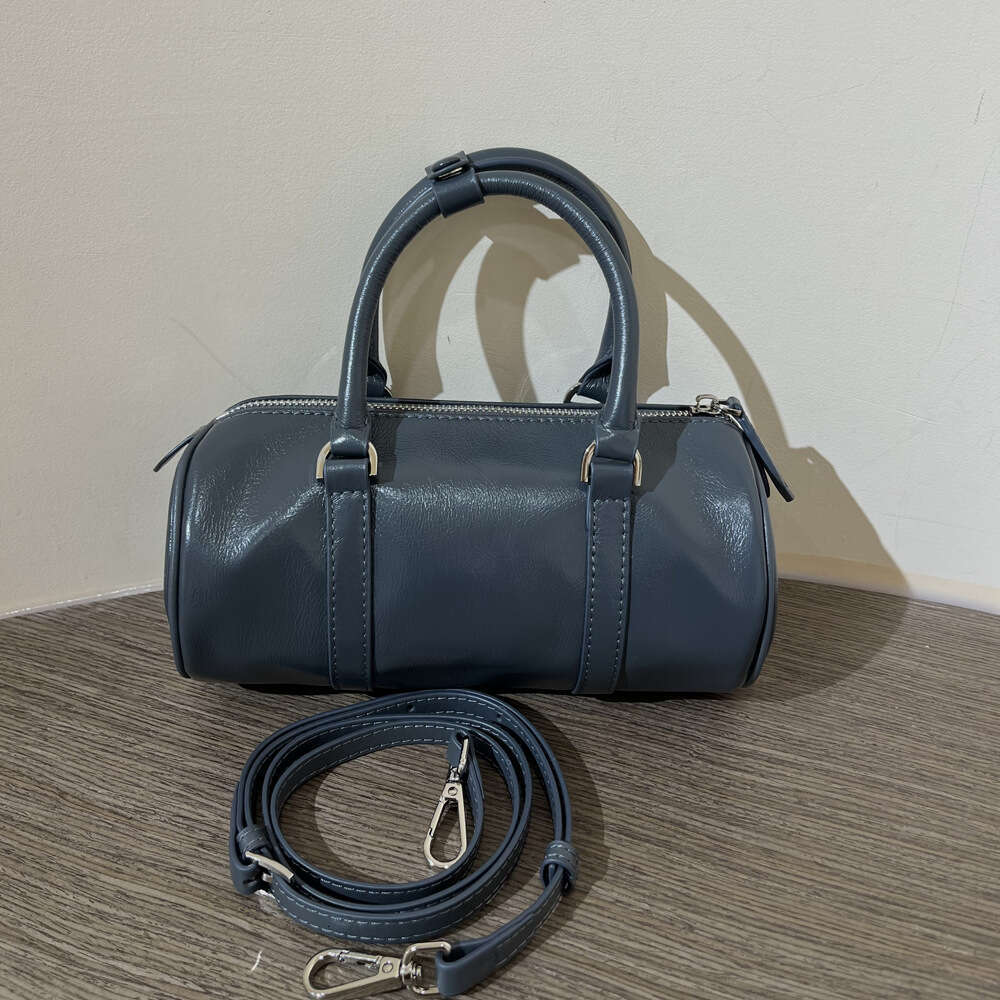 New Genuine Leather Women's High-end First Layer Cowhide Round Barrel Pillow Niche Simple Boston Shoulder Crossbody Bag