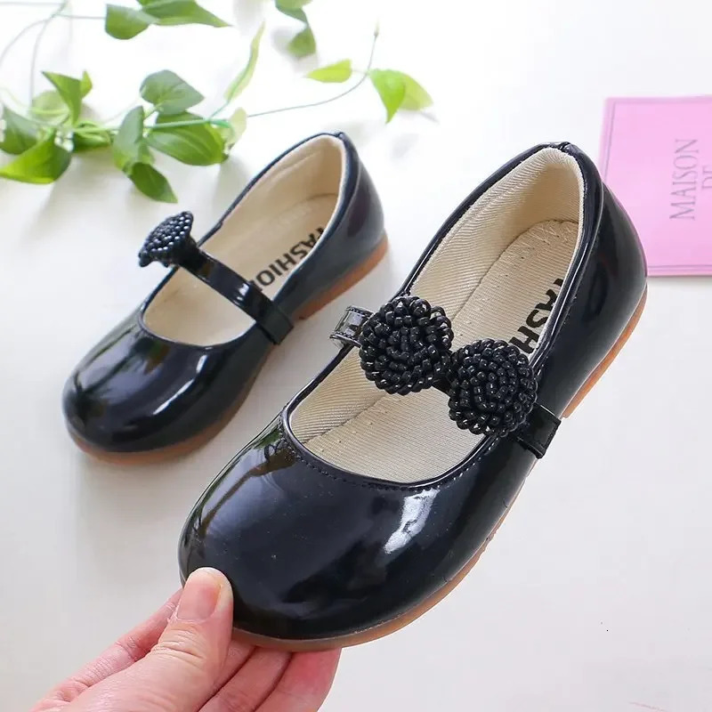 Kids Leather Shoes for Girls School Black Beige Shoes Floral Flower Girl Flats for Wedding Party Children Mary Janes Princess 250528