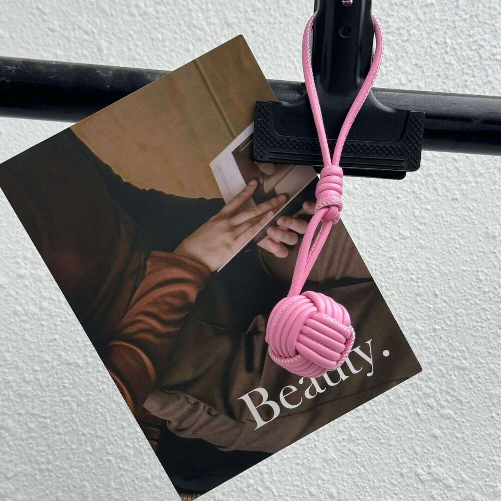 2023 Autumn Winter New Handwoven Niche High-end Underarm Shoulder Handbag Women's Bag Pendant
