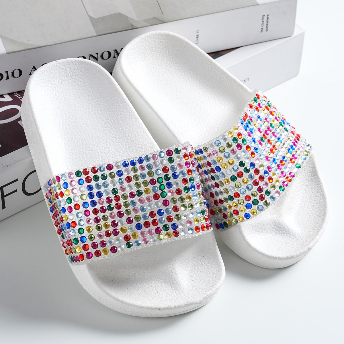 Girl Slippers Trendy Style Kids Designer High Quality Beach Shoes Kidsnest Slippers Fashion Children Casual Youth Slippers Size US7.5C-US3Y K0689