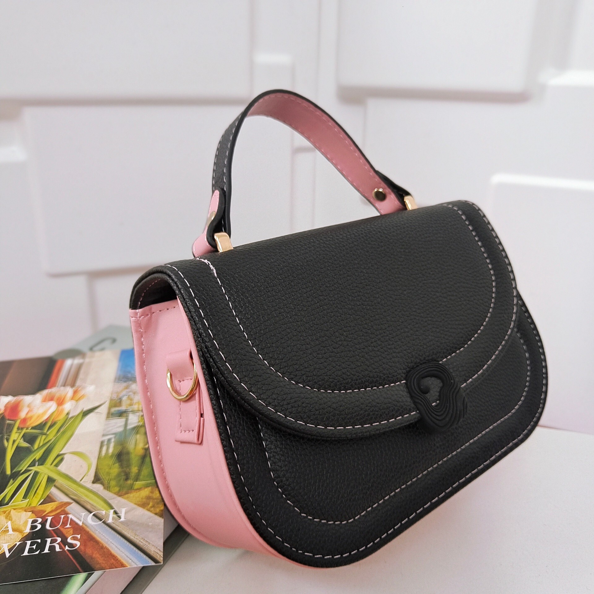 High quality brand, high-quality new style, free designer bag, two tone charming fashion handbag, single shoulder crossbody bag, brand new free design